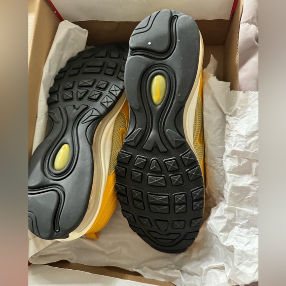 Nike Air Max 97 in Mustard - Picture 8 of 8